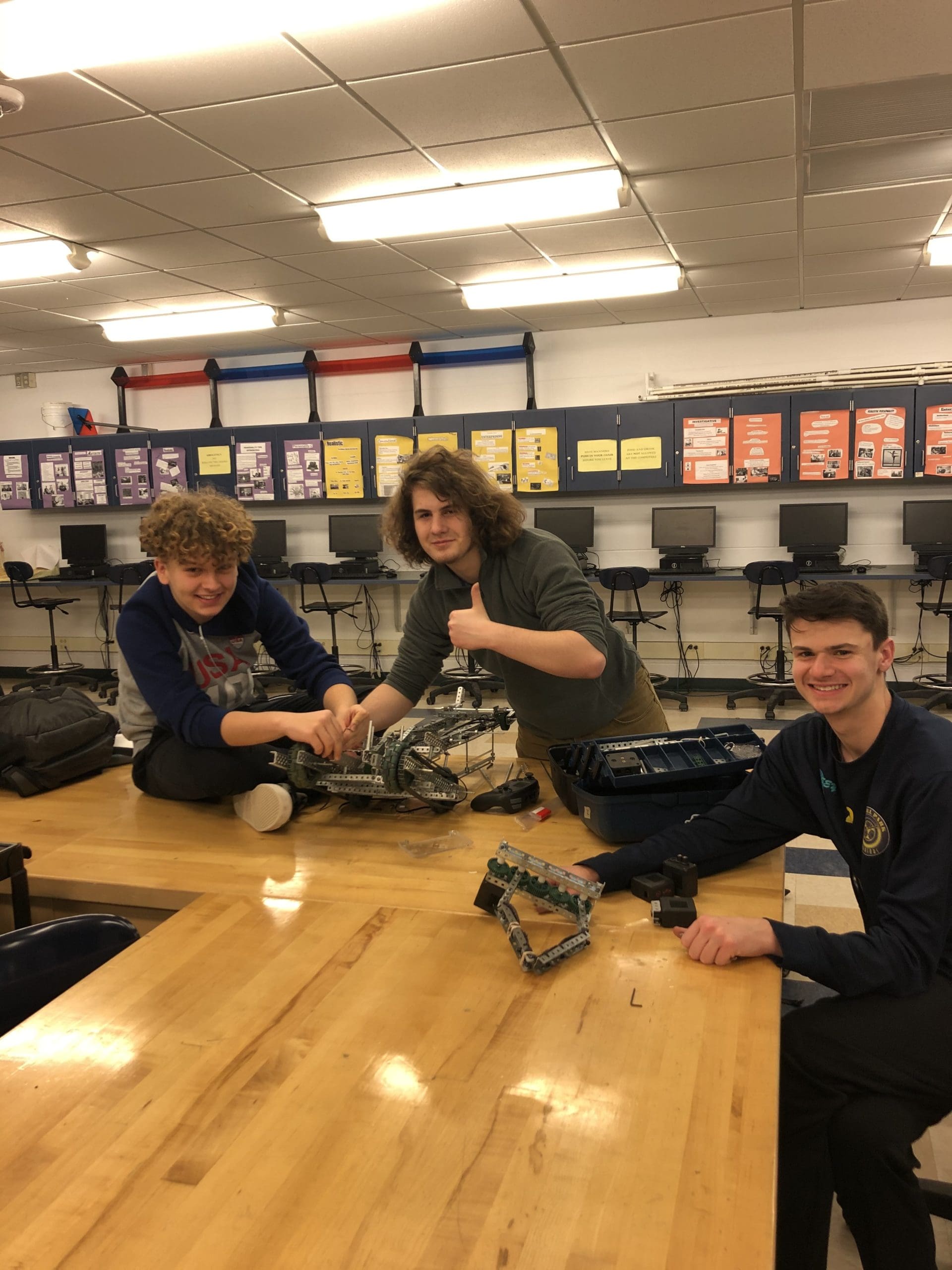 robotics club working together